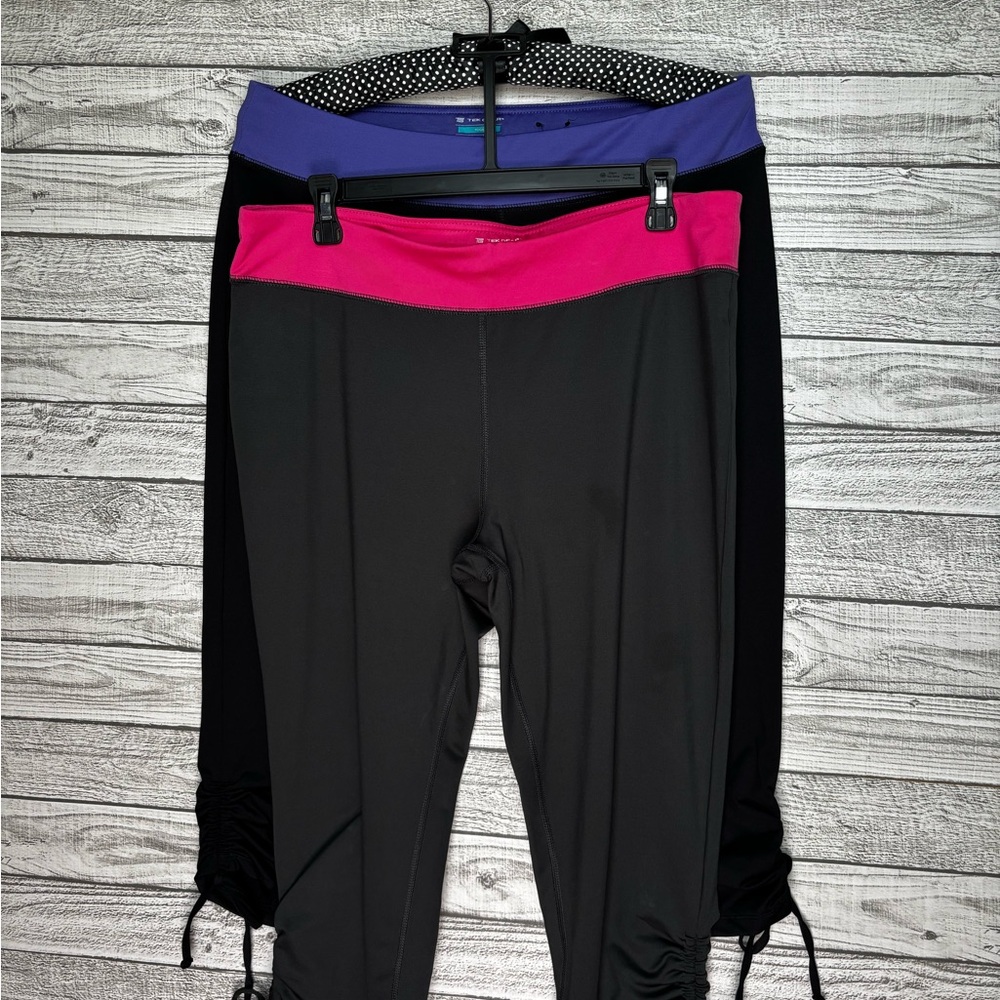 Women's set of 2 Capri Yoga Pants